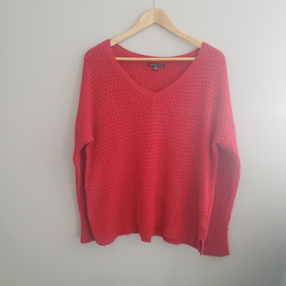 AE simple red sweater large